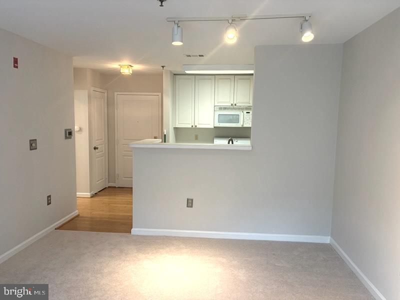 5563 Seminary Road, Unit 202 Falls Church, VA 22041 - Photo 10 of 16 Dining Area