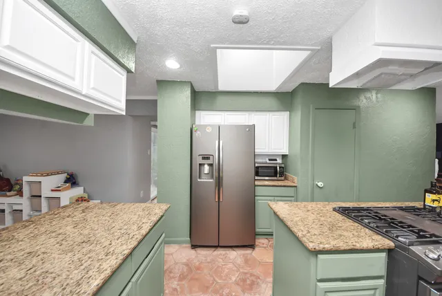 $254,000 | 10007 Loch Dane Drive, Houston, TX 77070