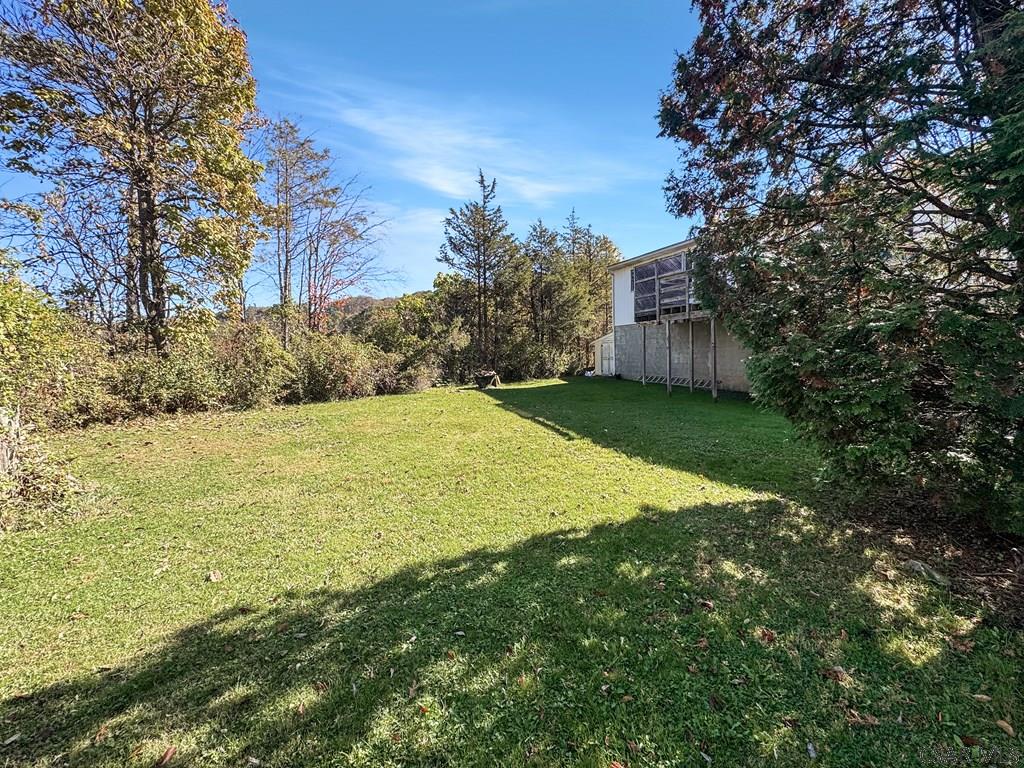 131-135 Munster Road Portage, PA 15946 - Photo 6 of 48