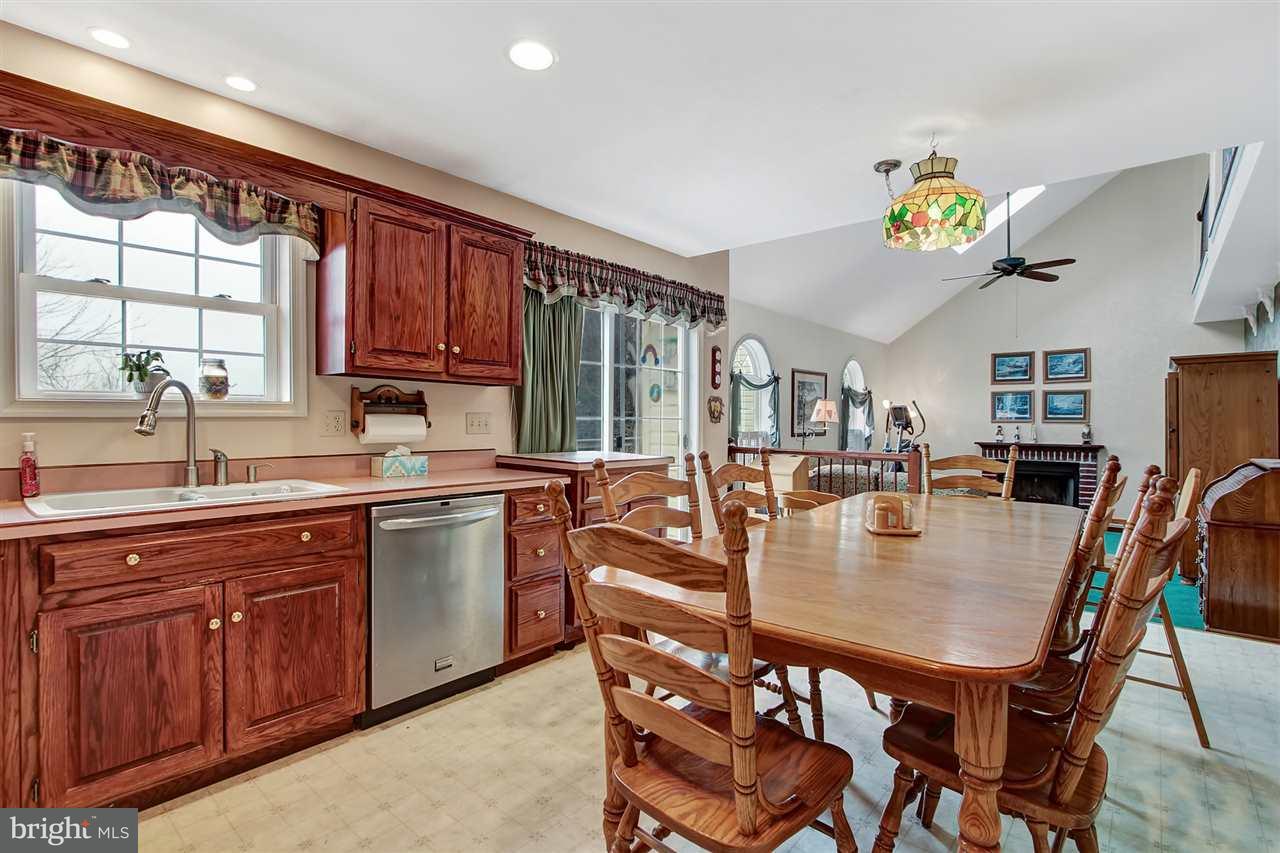 2205 Harney Road Littlestown, PA 17340 - Photo 5 of 30