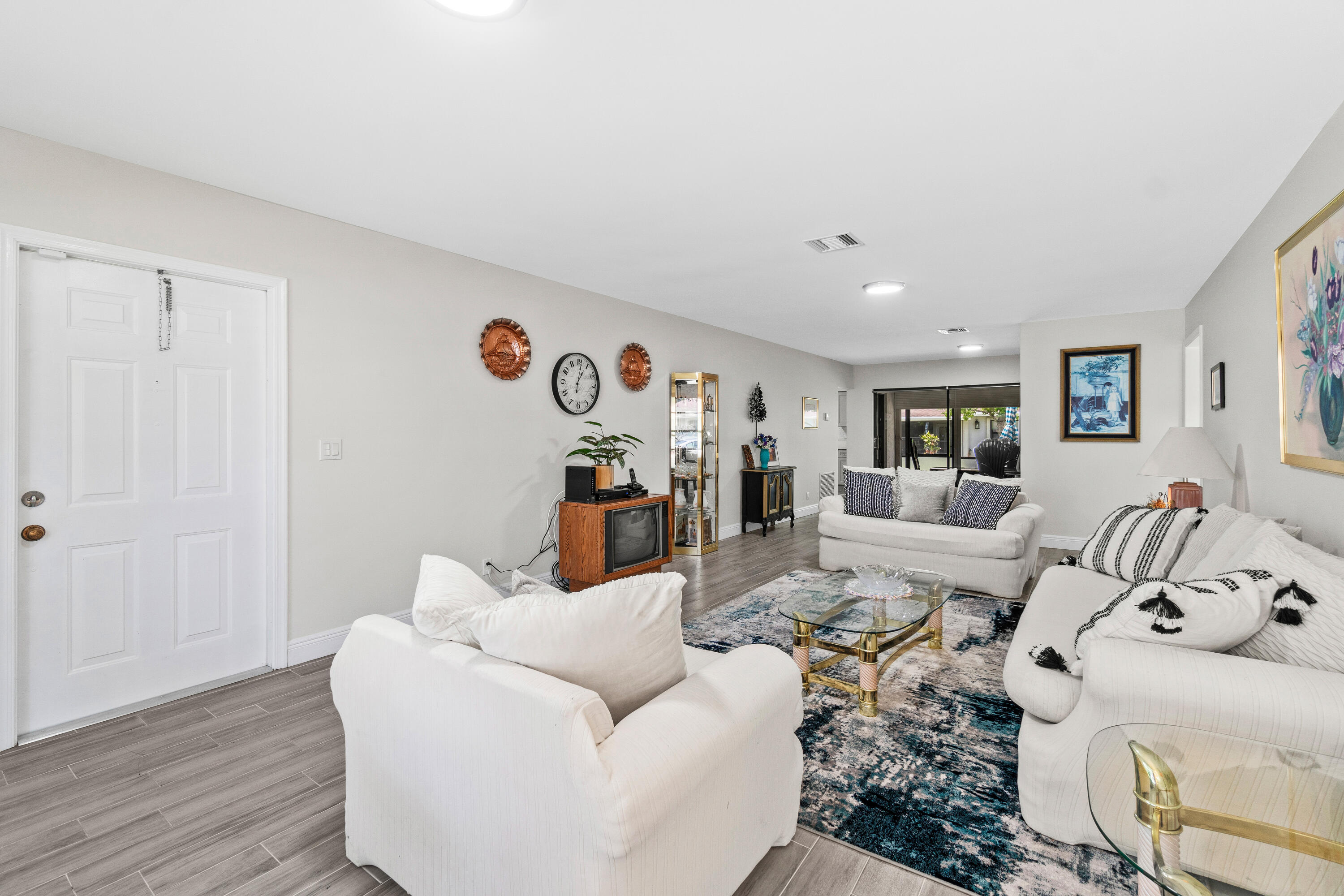 9975 Ligustrum Tree Way, Unit B Boynton Beach, FL 33436 - Photo 8 of 32 Living Room