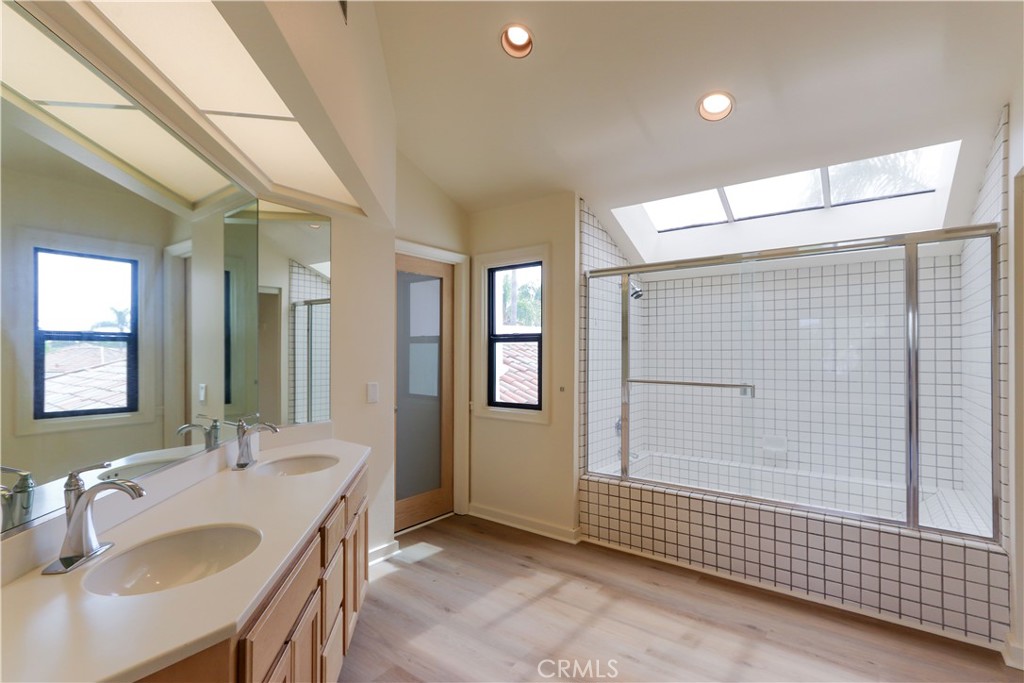 11 Terraza Del Mar Dana Point, CA 92629 - Photo 30 of 45