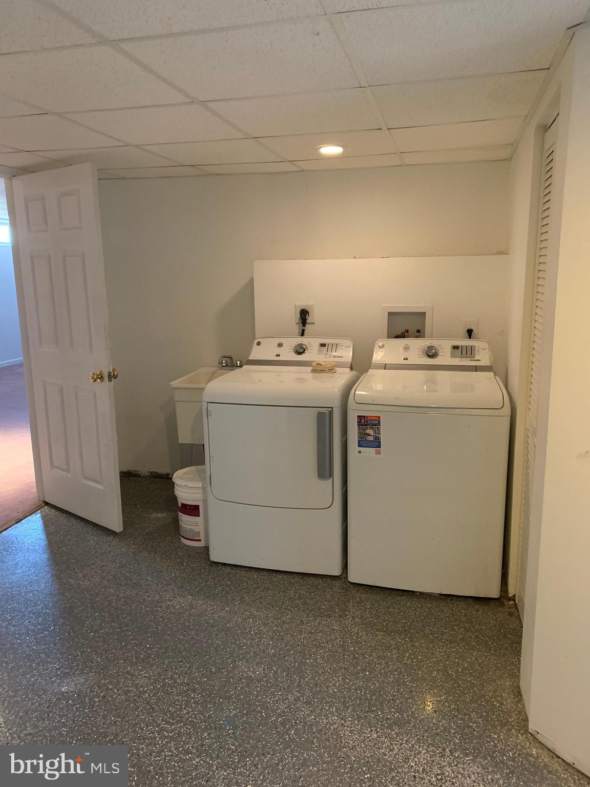 1229 Waterview Way Baltimore, MD 21221 - Photo 16 of 16 Finished laundry room
