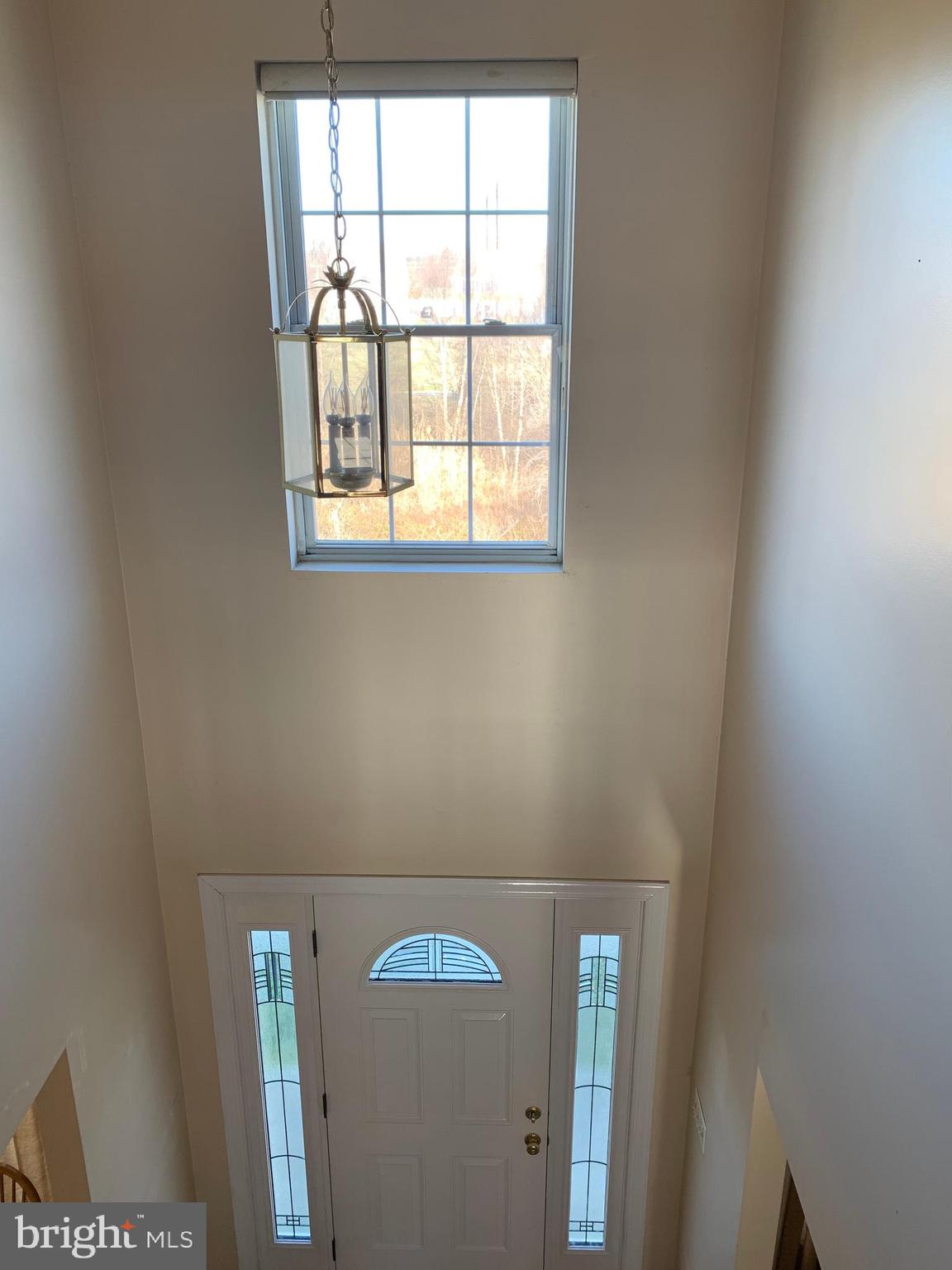 1229 Waterview Way Baltimore, MD 21221 - Photo 4 of 16 Open foyer