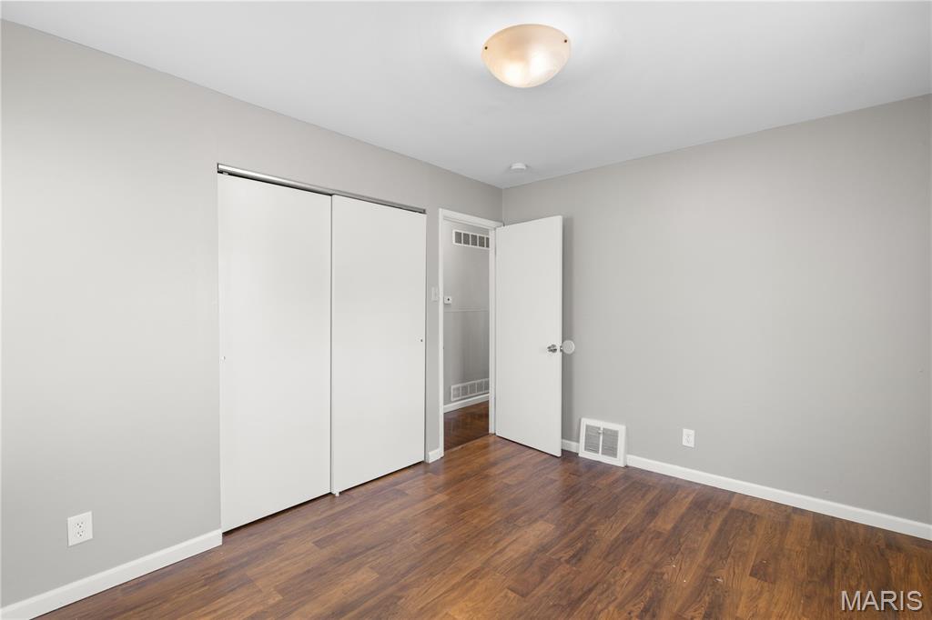 204 Tay Road St. Louis, MO 63137 - Photo 13 of 24