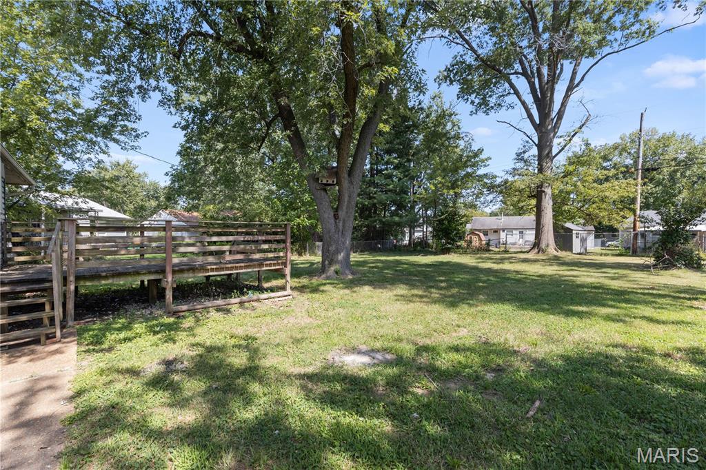 204 Tay Road St. Louis, MO 63137 - Photo 21 of 24