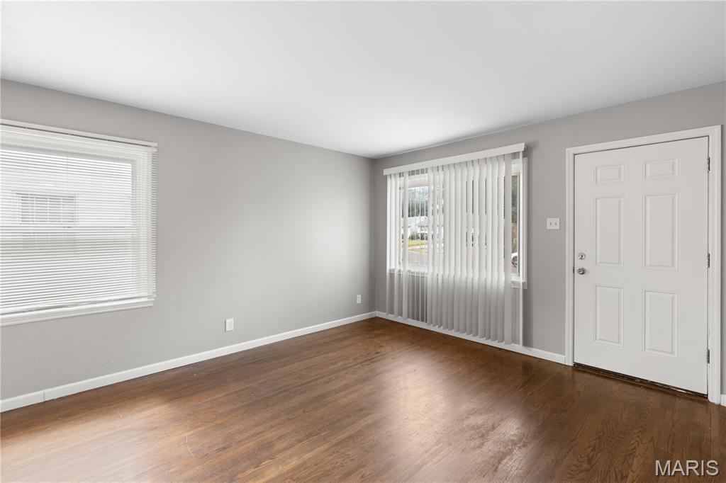 204 Tay Road St. Louis, MO 63137 - Photo 5 of 24