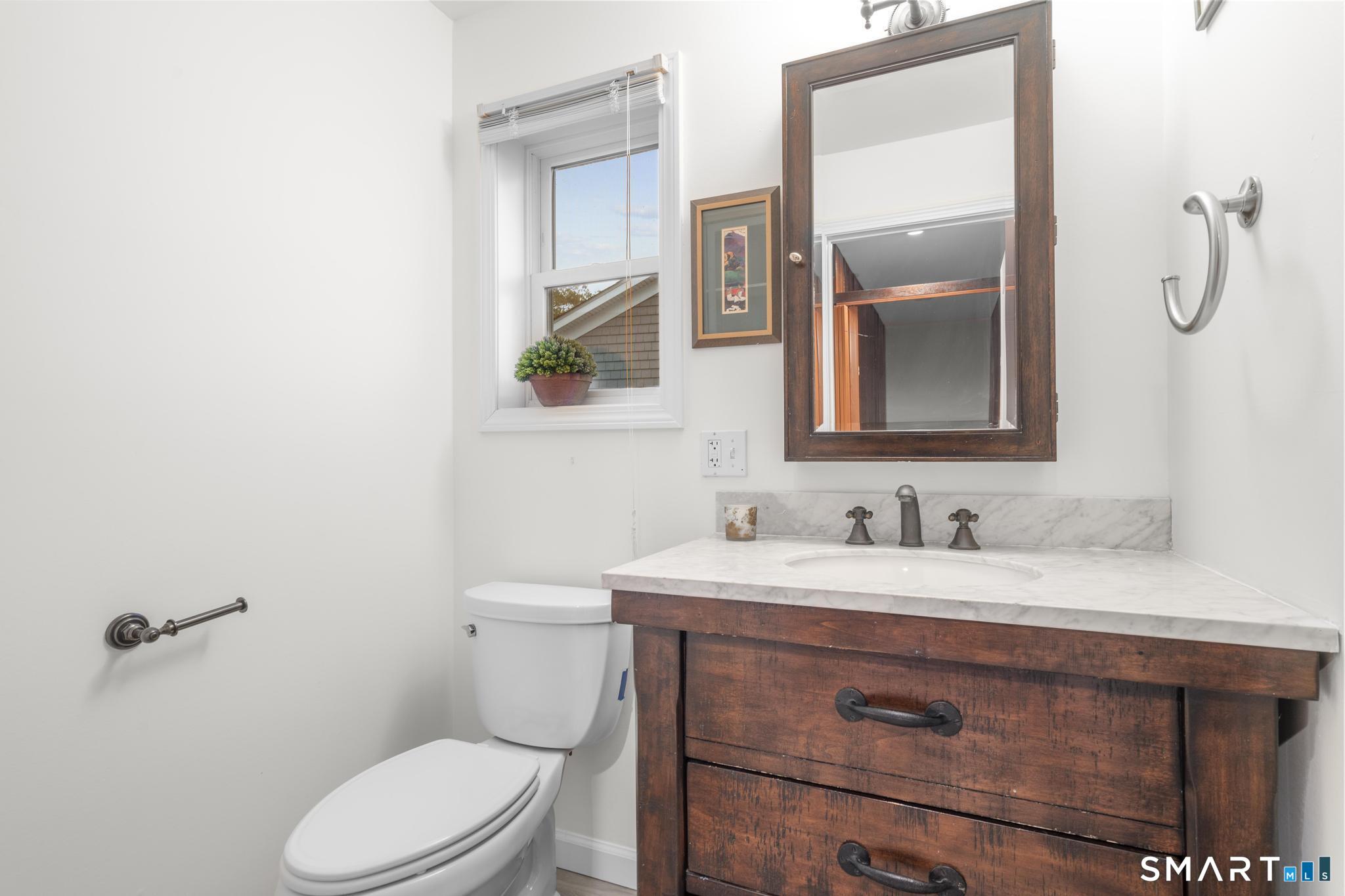 231 Pawson Road Branford, CT 06405 - Photo 17 of 25
