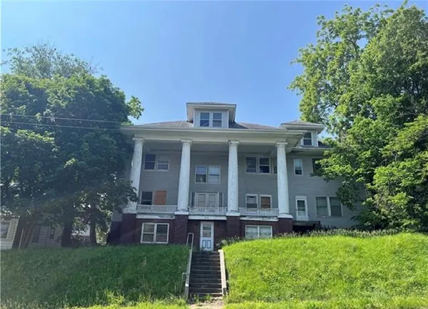$210,000 | 2618 Jules Street, St. Joseph, MO 64501