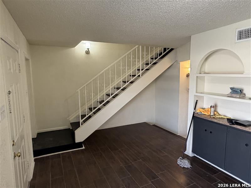 520 Gentleman Road, Unit 19 San Antonio, TX 78201 - Photo 2 of 21