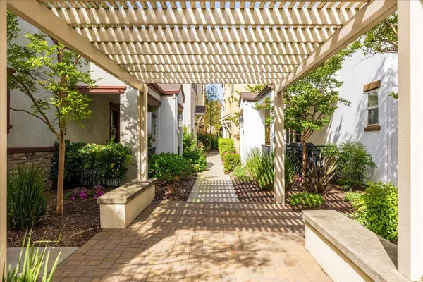 $429,950 | 420 Lug Lane, Unit 47A, Sacramento, CA 95818