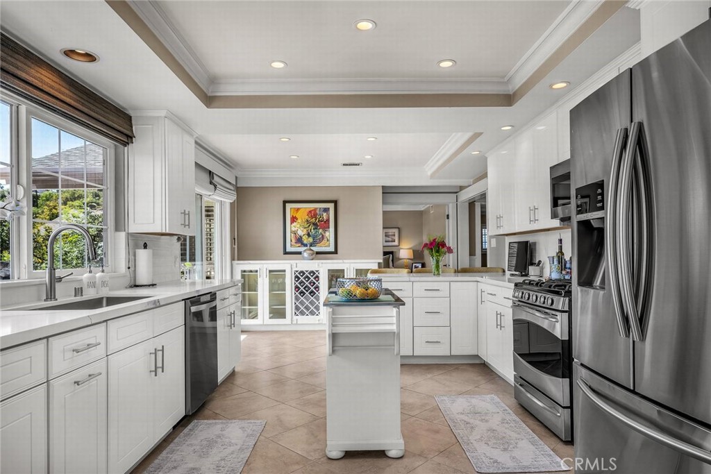 27610 Eastvale Road Palos Verdes Peninsula, CA 90274 - Photo 14 of 66 Kitchen with plenty of storage.