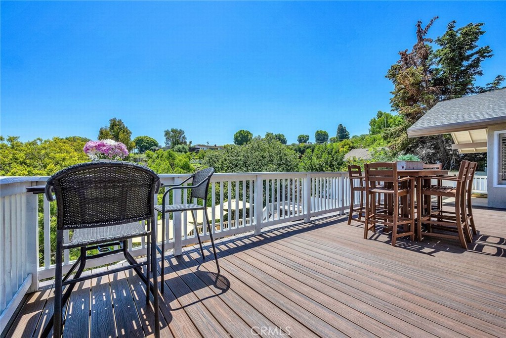 27610 Eastvale Road Palos Verdes Peninsula, CA 90274 - Photo 18 of 66 Enormous deck off the kitchen.