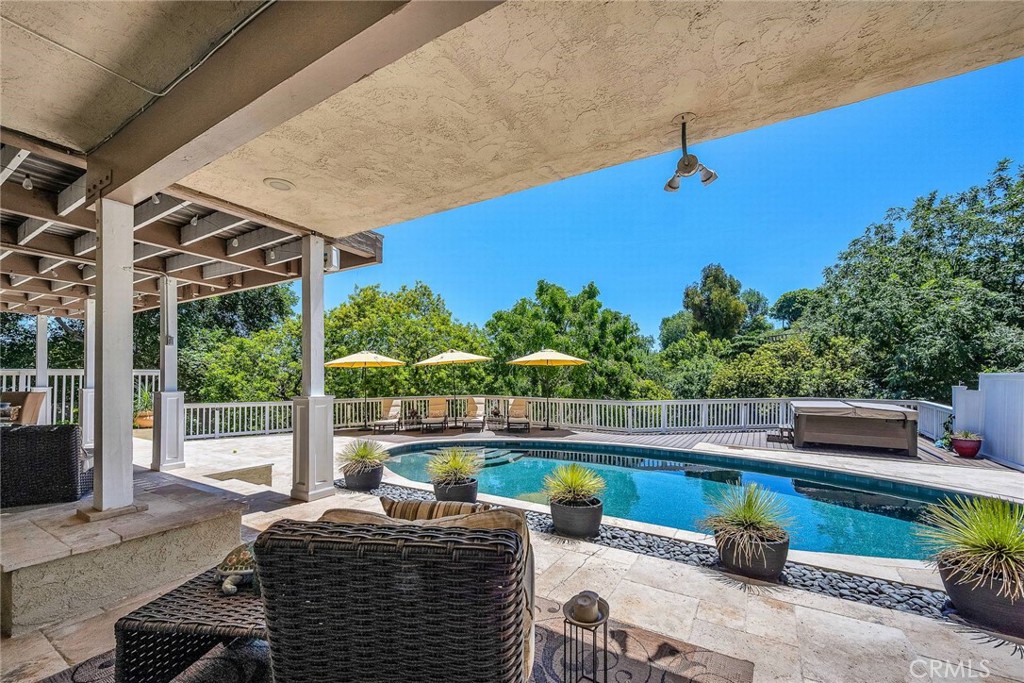 27610 Eastvale Road Palos Verdes Peninsula, CA 90274 - Photo 19 of 66 Built in pool with huge stone deck.