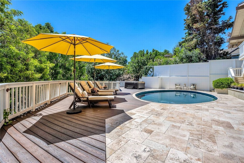 27610 Eastvale Road Palos Verdes Peninsula, CA 90274 - Photo 5 of 66 Spa.