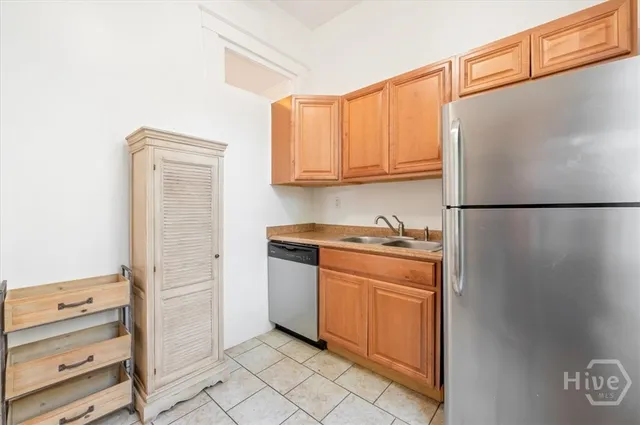 $1,700 | 1914 Barnard Street, Unit D, Savannah, GA 31401