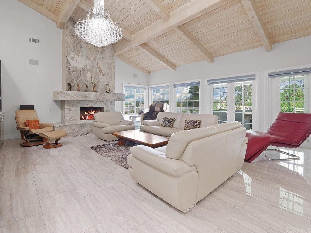 5 Chuckwagon Road Rolling Hills, CA 90274 - Photo 11 of 58 Family Room with Fireplace