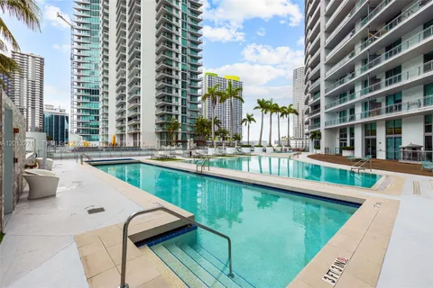 $625,000 | 90 Southwest 3rd Street, Unit 2504, Miami, FL 33130