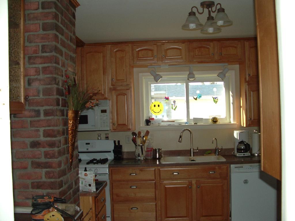 327 Tuttle Street Alpena, MI 49707 - Photo 3 of 19 Gallery Image 3