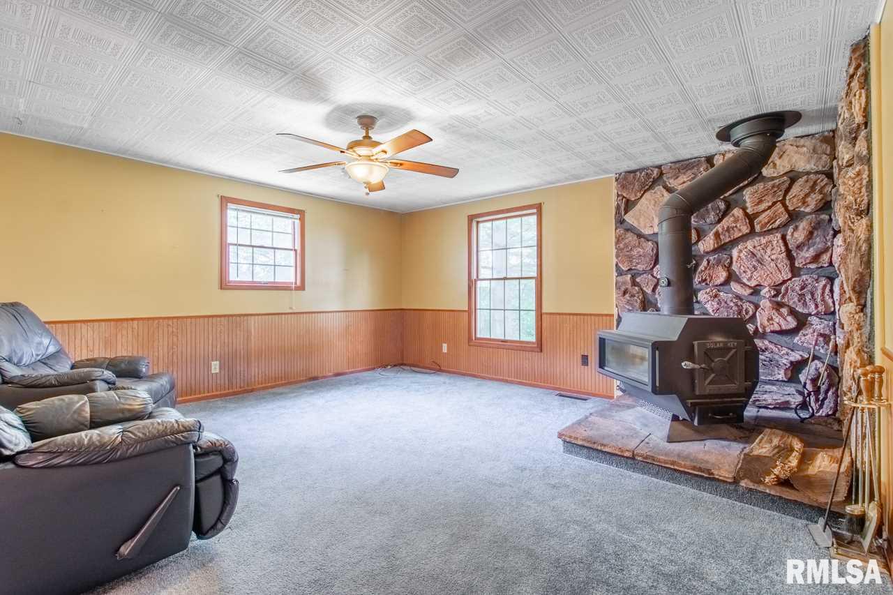 22700 West Swab Run Road Elmwood, IL 61529 - Photo 16 of 36 Gallery Image 16