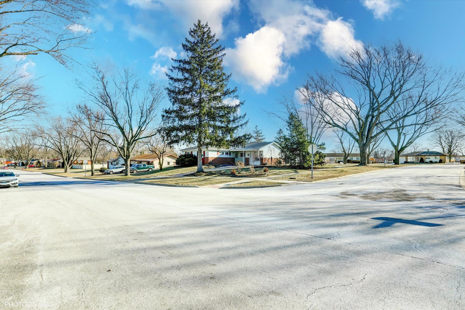 465 Washington Boulevard Hoffman Estates, IL 60169 - Photo 19 of 26 a view of road with with trees
