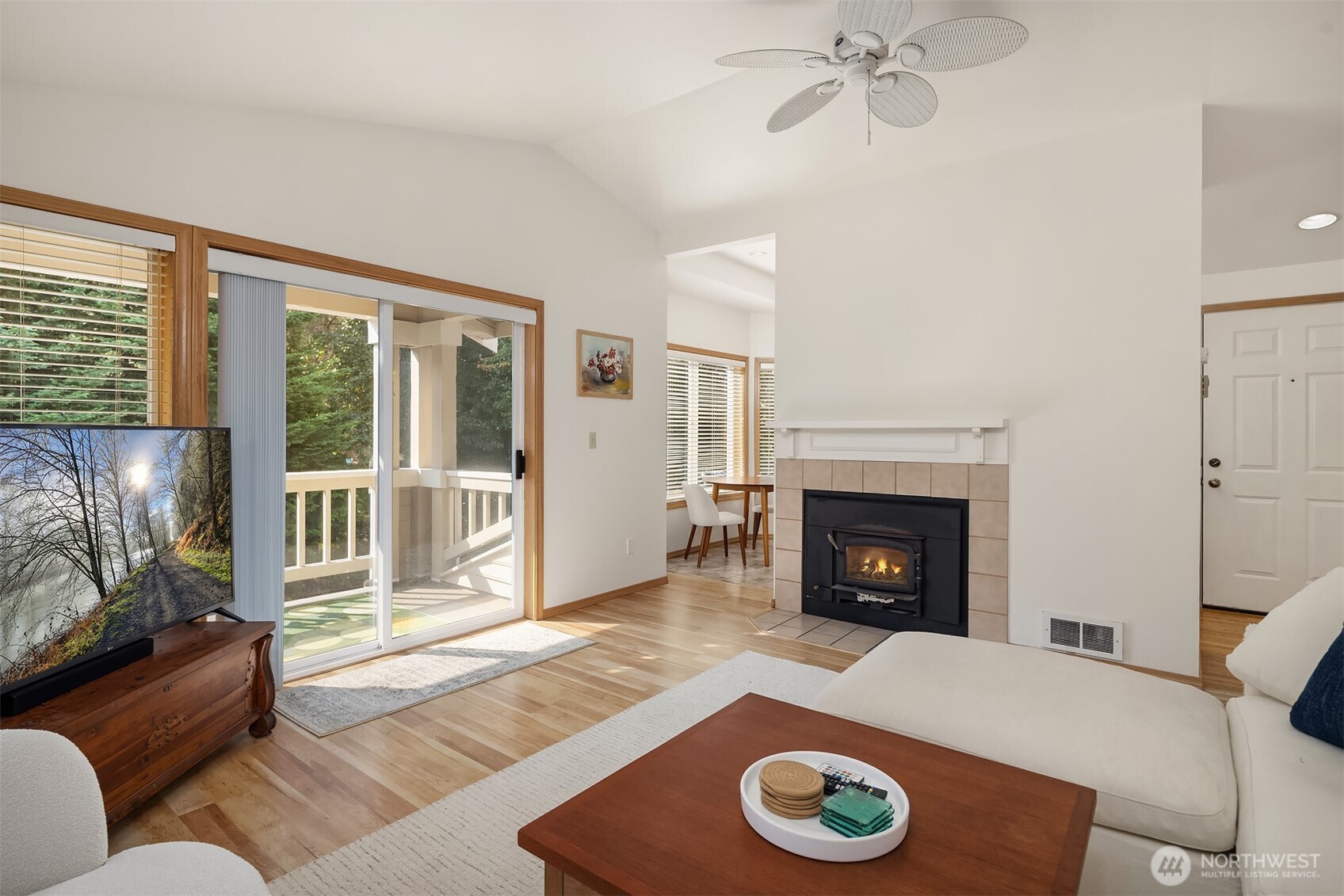 434 3rd Avenue South, Unit C204 Edmonds, WA 98020 - Photo 5 of 22