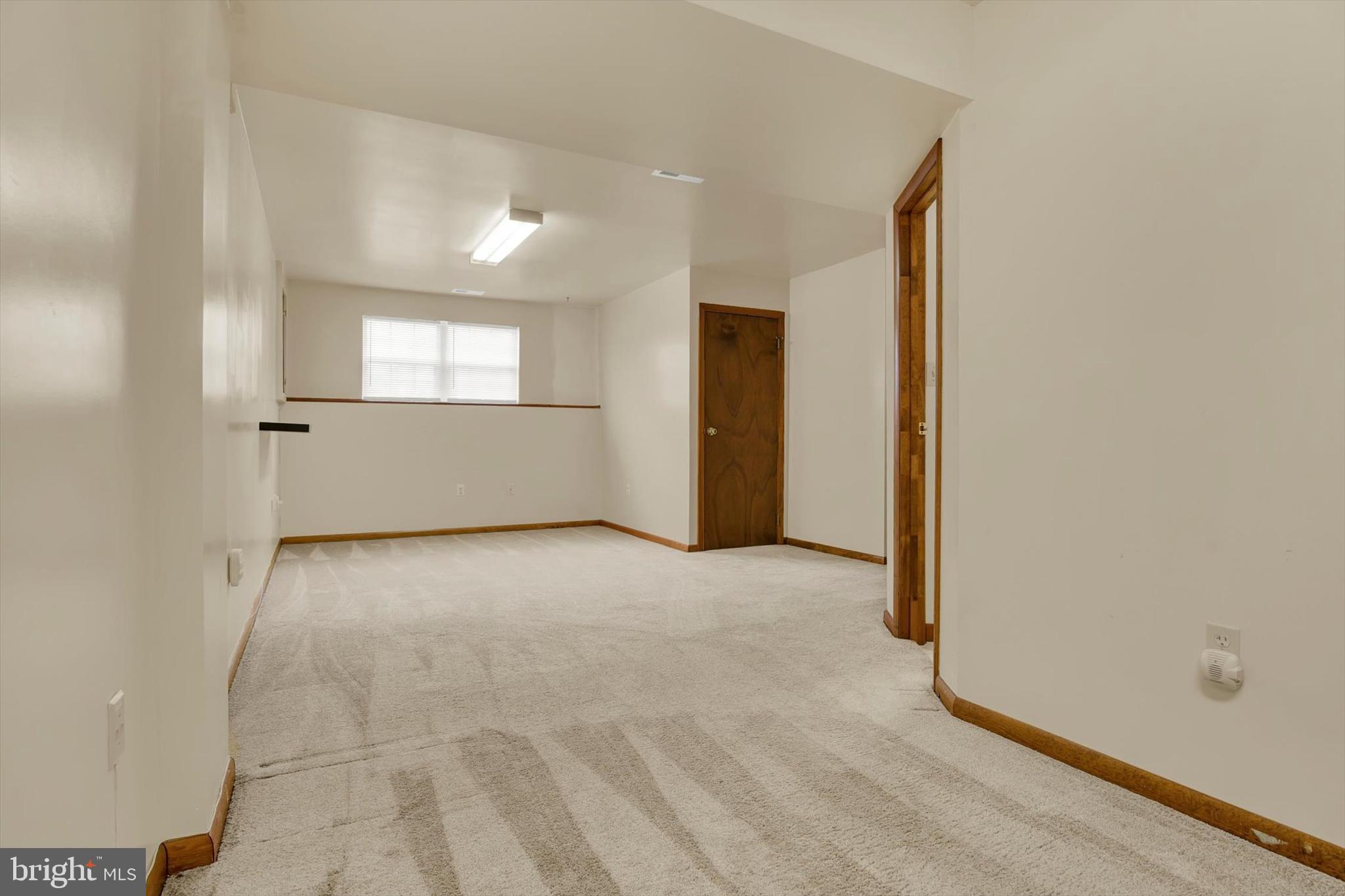 4044 Issacs Road Middle River, MD 21220 - Photo 4 of 30