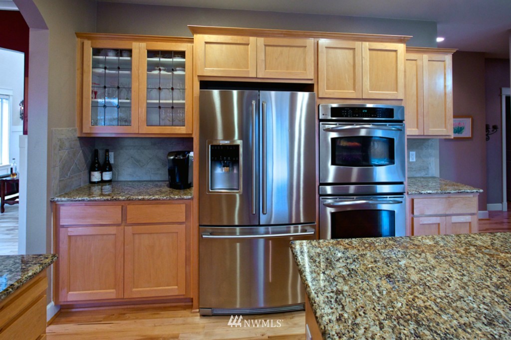 21926 41st Avenue Southeast Bothell, WA 98021 - Photo 8 of 25