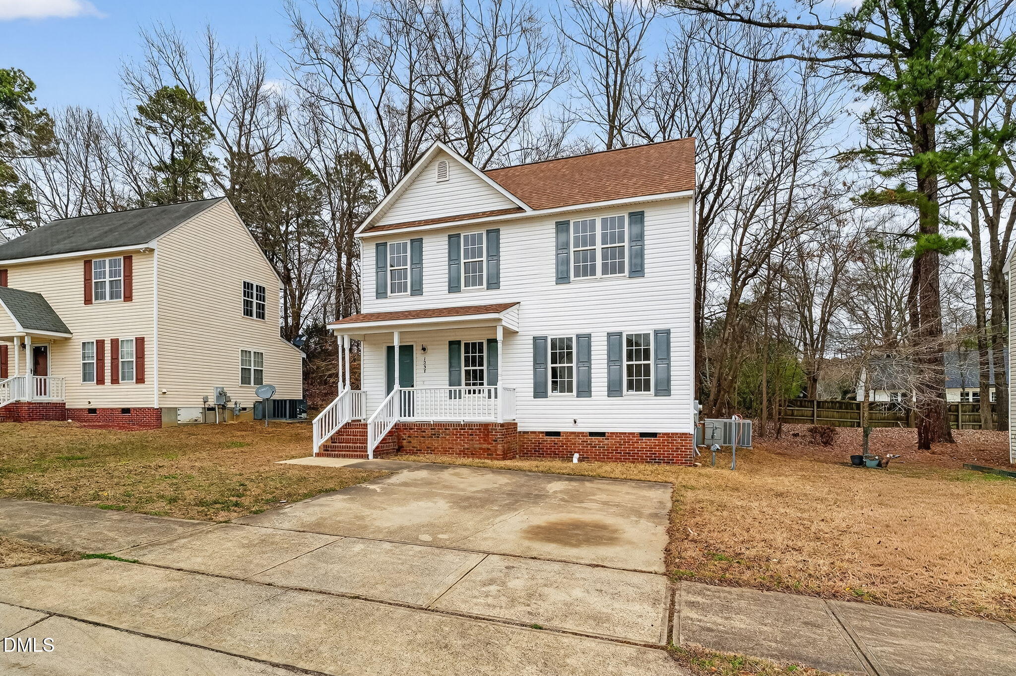 1237 Swingline Way Raleigh, NC 27610 - Photo 3 of 39 4-web-or-mls-DSC04075