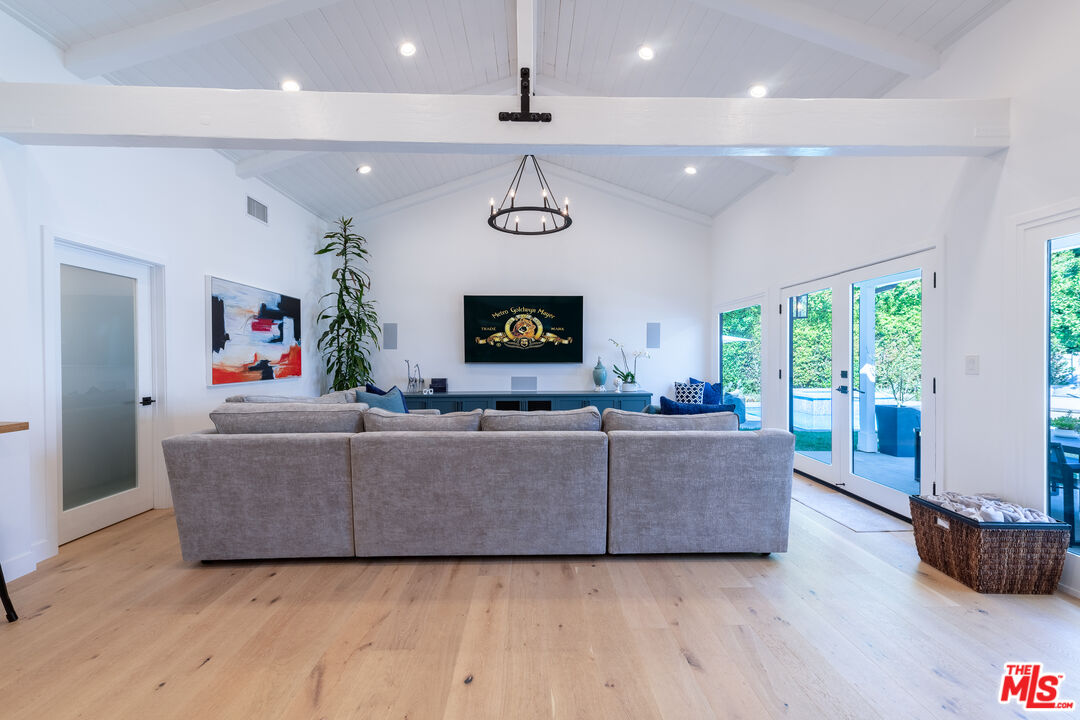 17149 McCormick Street Encino, CA 91316 - Photo 21 of 61