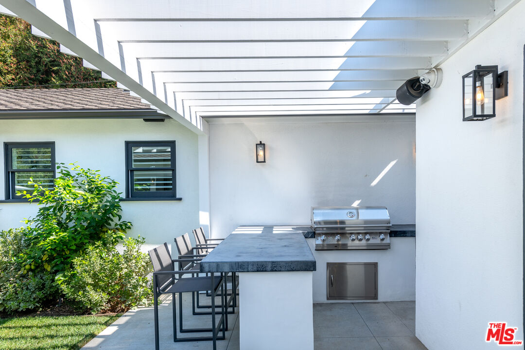 17149 McCormick Street Encino, CA 91316 - Photo 56 of 61