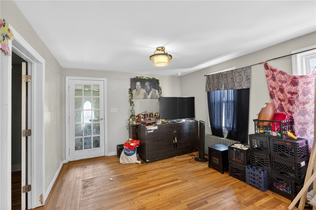 289 Legion Way Cranston, RI 02910 - Photo 15 of 34
