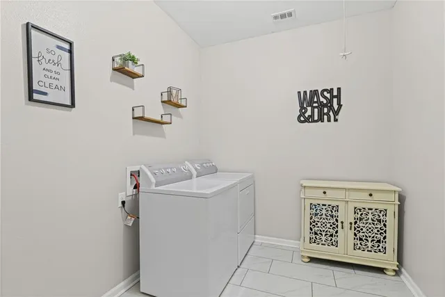 $402,000 | 13693 Highway 23, Belle Chasse, LA 70037