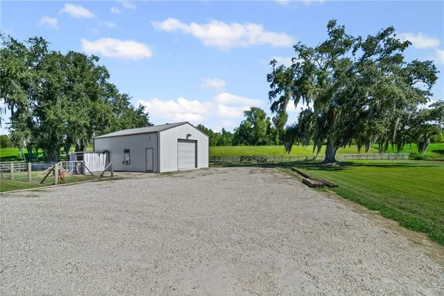 $402,000 | 13693 Highway 23, Belle Chasse, LA 70037