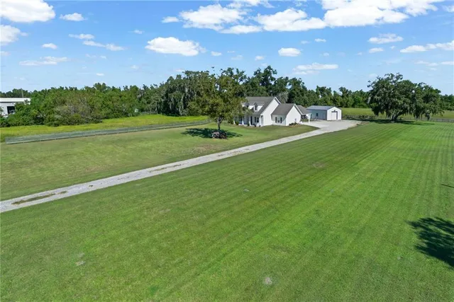 $402,000 | 13693 Highway 23, Belle Chasse, LA 70037