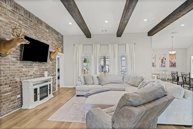 $402,000 | 13693 Highway 23, Belle Chasse, LA 70037