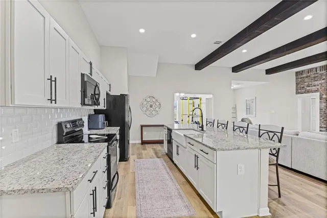 $402,000 | 13693 Highway 23, Belle Chasse, LA 70037