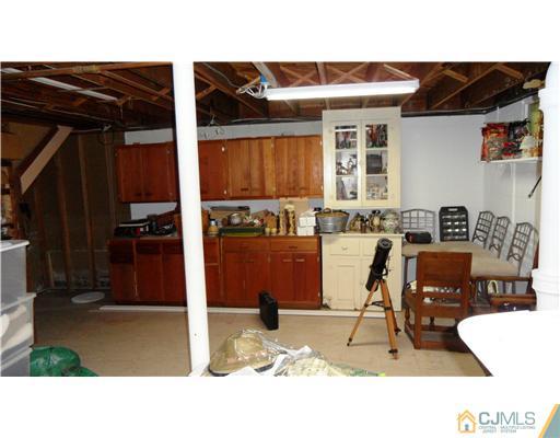 417 Huff Road North Brunswick, NJ 08902 - Photo 13 of 18 Gallery Image 13