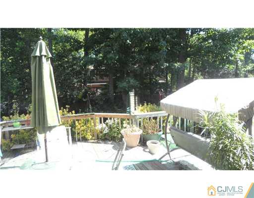 417 Huff Road North Brunswick, NJ 08902 - Photo 16 of 18 Gallery Image 16