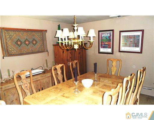 417 Huff Road North Brunswick, NJ 08902 - Photo 6 of 18 Gallery Image 6