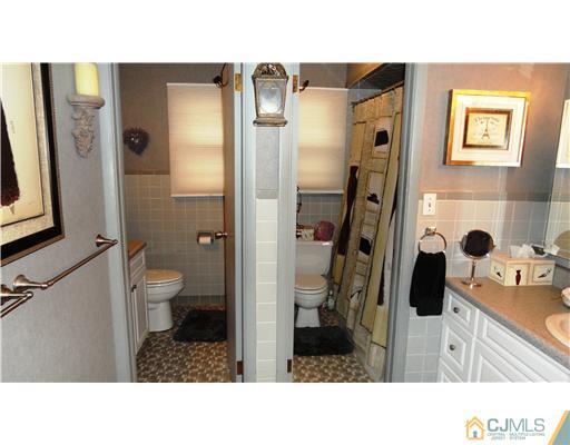 417 Huff Road North Brunswick, NJ 08902 - Photo 10 of 18 Gallery Image 10