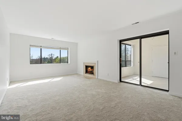 $2,250 | 11500 Fairway Drive, Unit 402, Reston, VA 20190