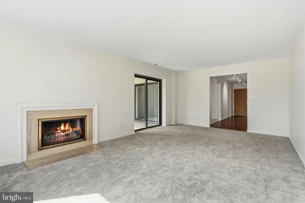 $2,250 | 11500 Fairway Drive, Unit 402, Reston, VA 20190