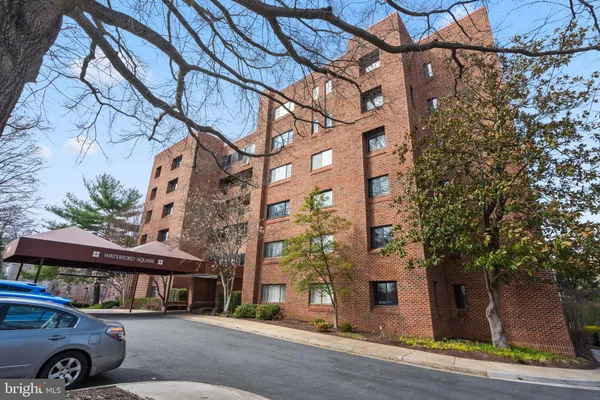 $2,250 | 11500 Fairway Drive, Unit 402, Reston, VA 20190