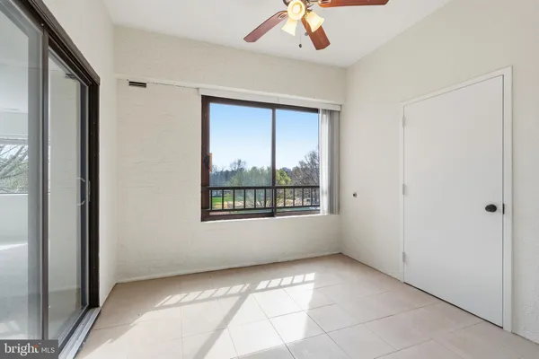 $2,250 | 11500 Fairway Drive, Unit 402, Reston, VA 20190