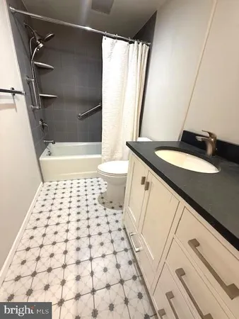 $2,450 | 11500 Fairway Drive, Unit 402, Reston, VA 20190