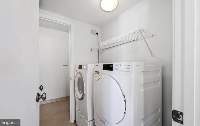 $2,450 | 11500 Fairway Drive, Unit 402, Reston, VA 20190