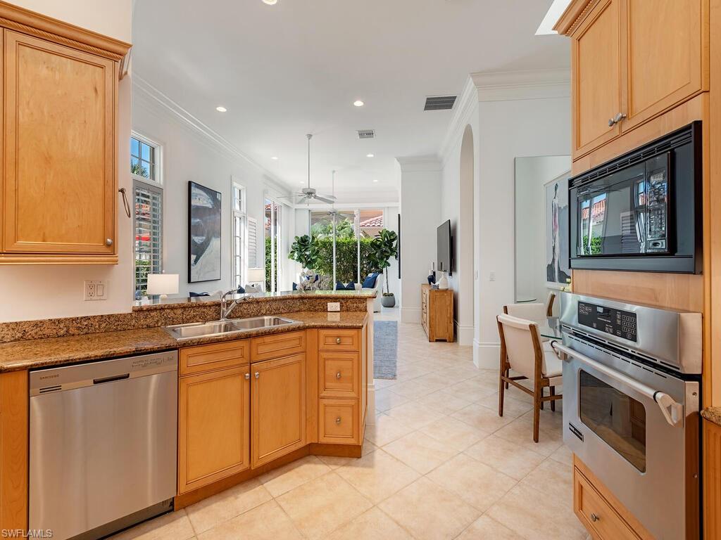 2547 Avila Lane Naples, FL 34105 - Photo 8 of 18