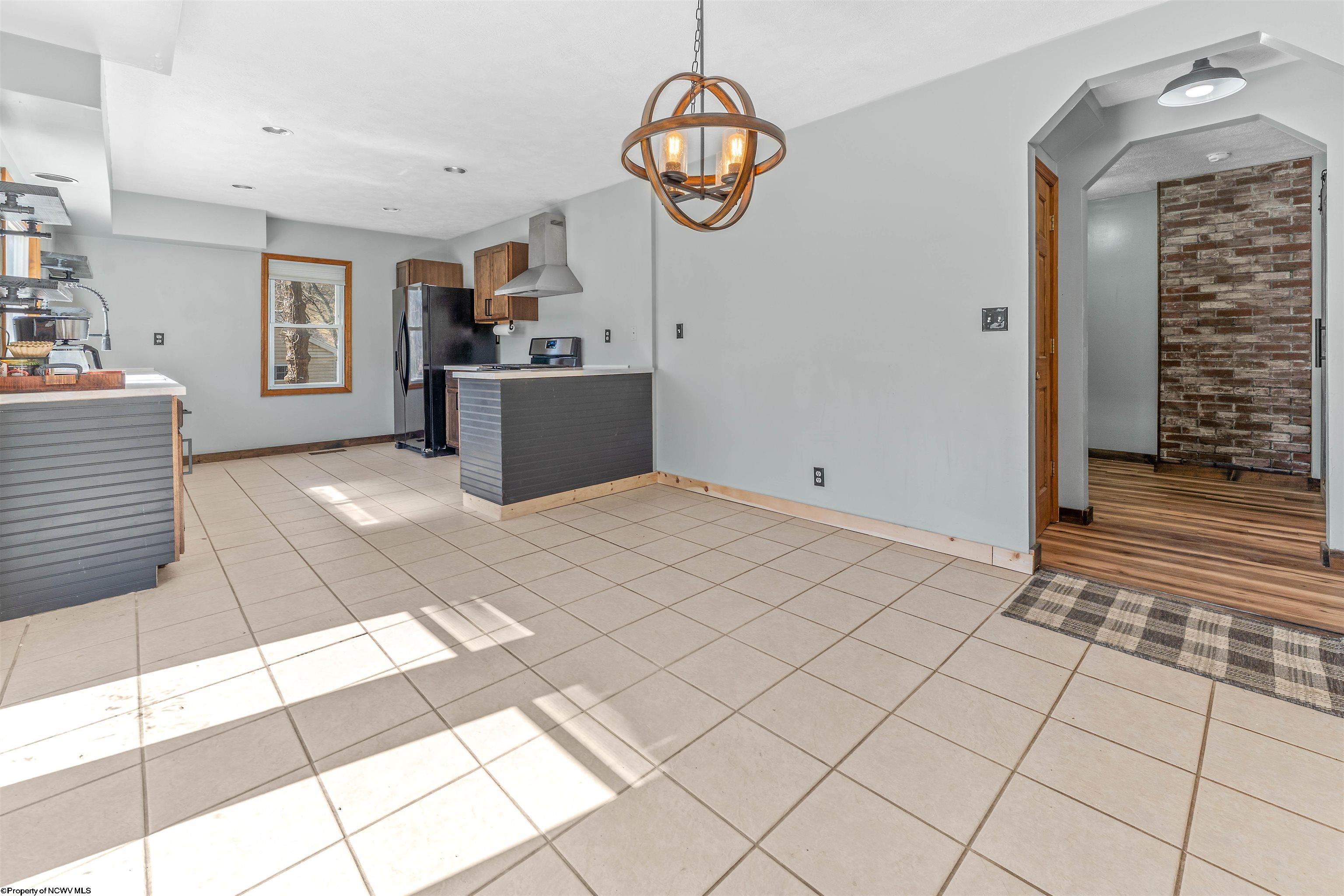 3236 Ridgedale Road Morgantown, WV 26508 - Photo 6 of 46 Gallery Image 6