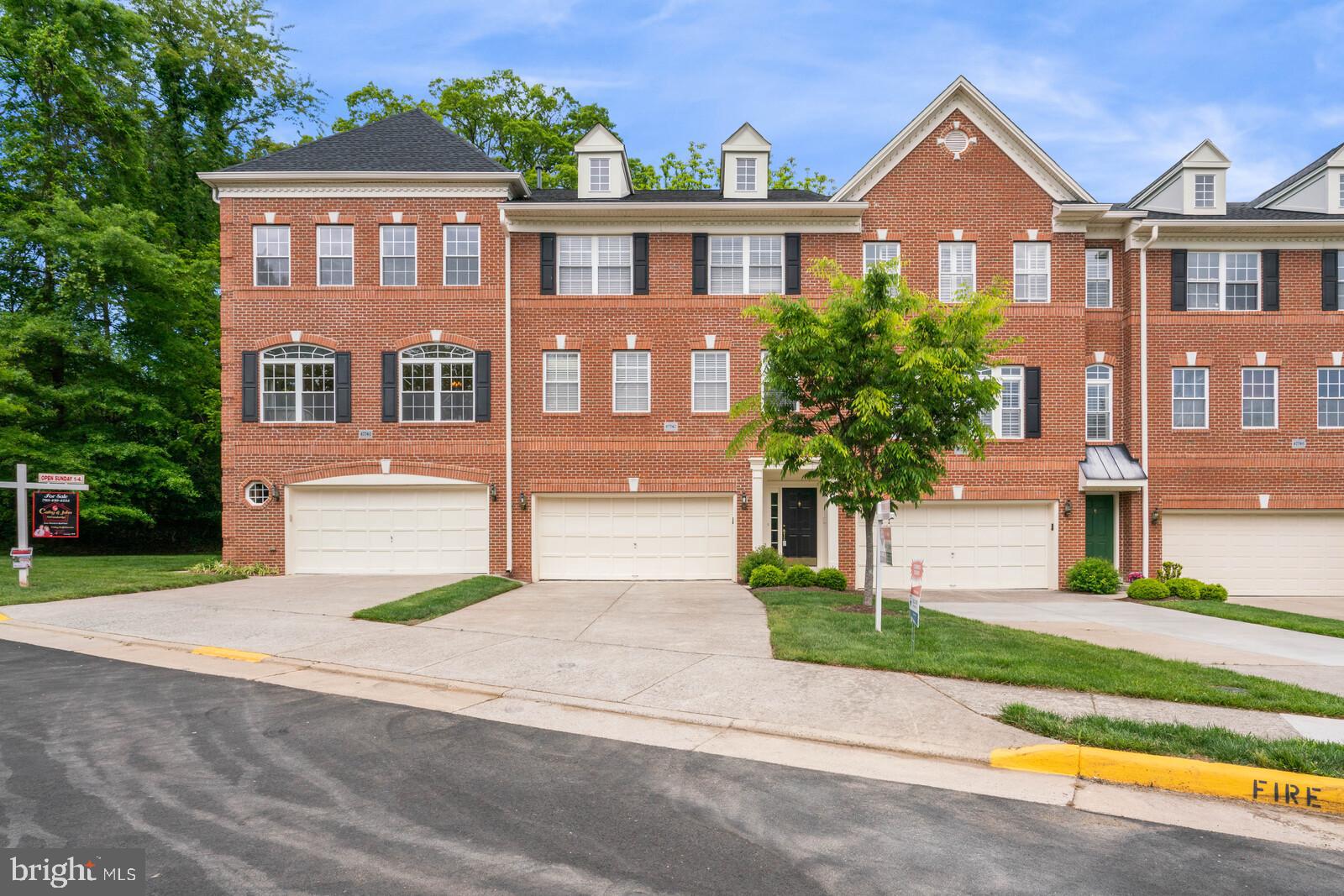 47742 Warwickshire Terrace Sterling, VA 20165 - Photo 1 of 88